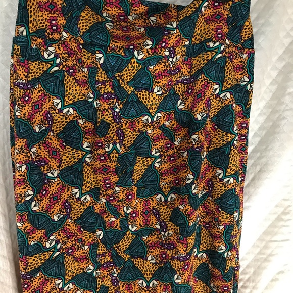 Lularoe Cassie skirt - Picture 1 of 4